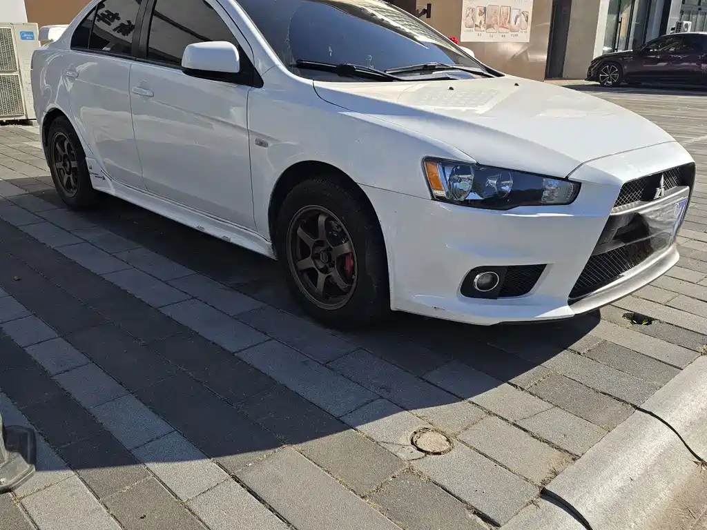 Mitsubishi Lancer EX — миниатюра 3