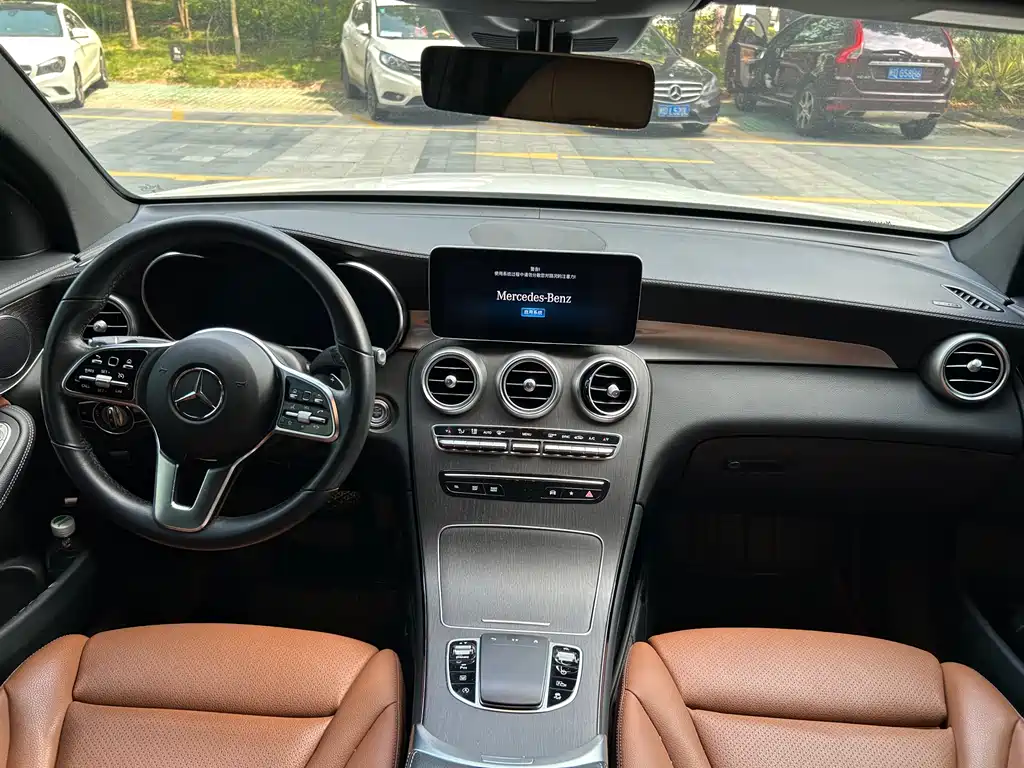Mercedes-Benz GLC 2022 GLC 300 4MATIC SUV