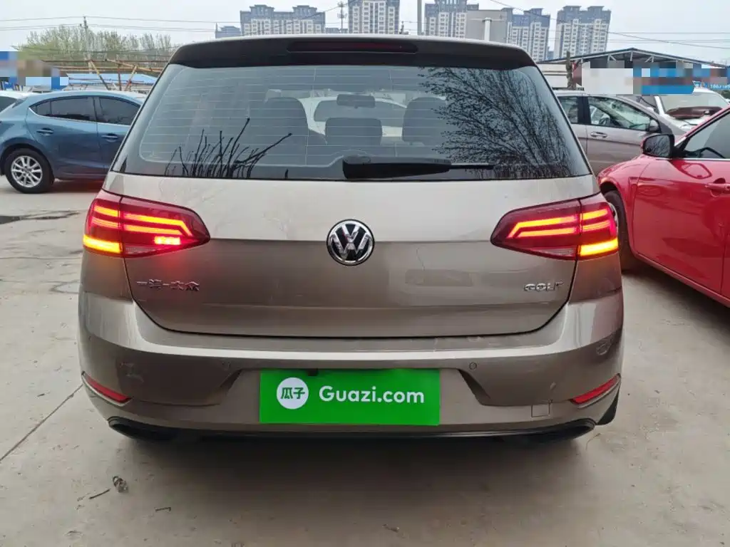 Volkswagen Golf 2019 1.6L AT Fashion V