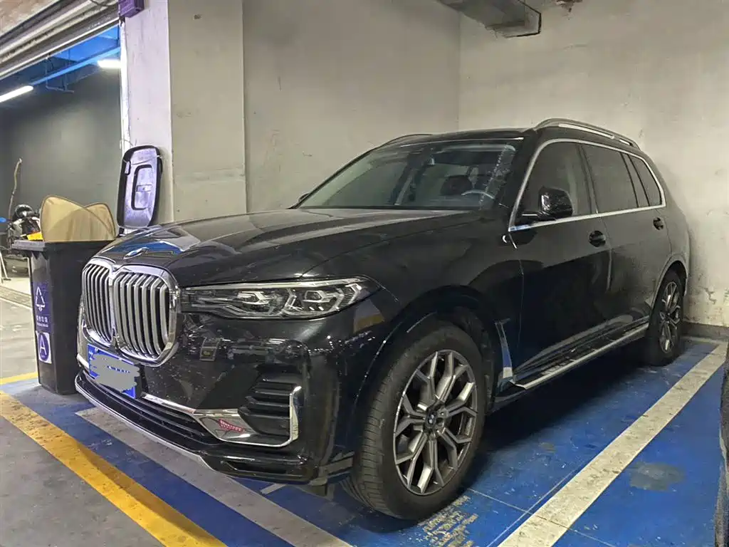 BMW X7 2022