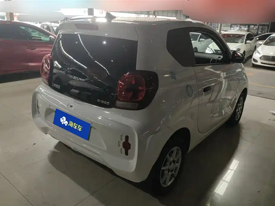 Roewe Clever 2022 311km