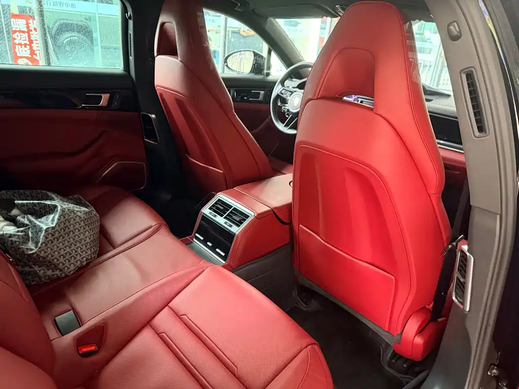 Porsche Panamera — миниатюра 5
