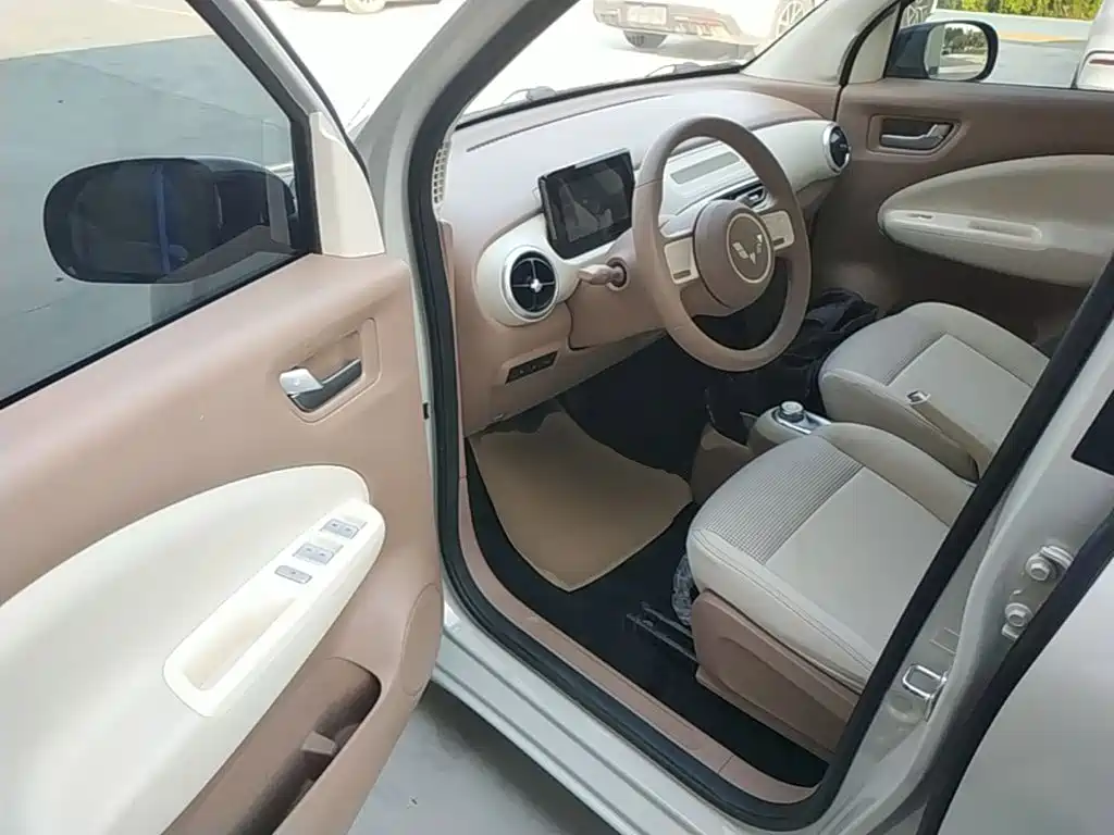 Wuling MINIEV — миниатюра 16