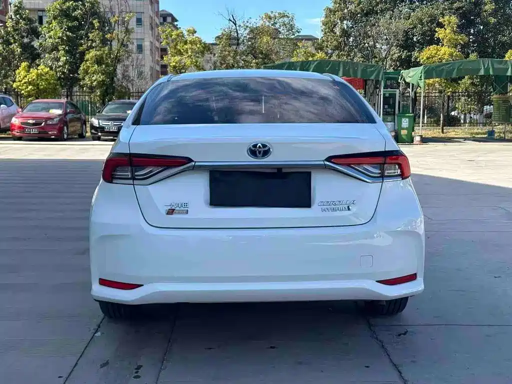 Toyota Corolla — миниатюра 8