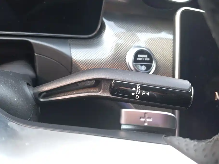 Mercedes-Benz C-Class — миниатюра 16