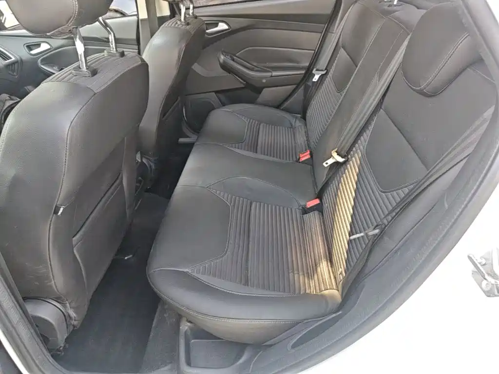 Ford Focus — миниатюра 17