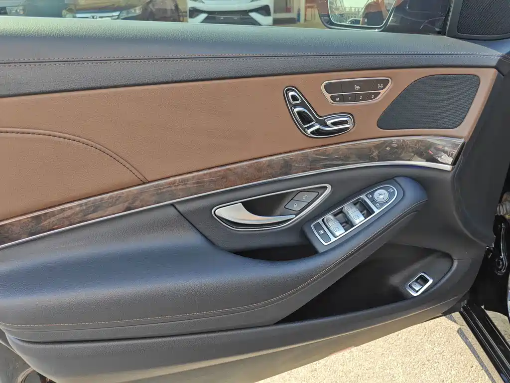 Mercedes-Benz S-Class — миниатюра 6