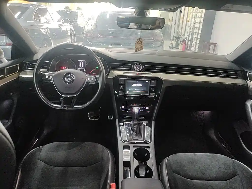 Volkswagen CC — миниатюра 10