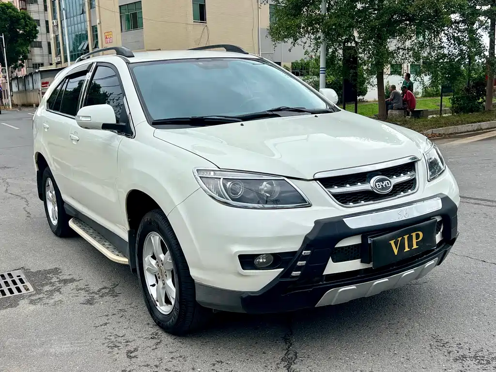 BYD S6 — миниатюра 3