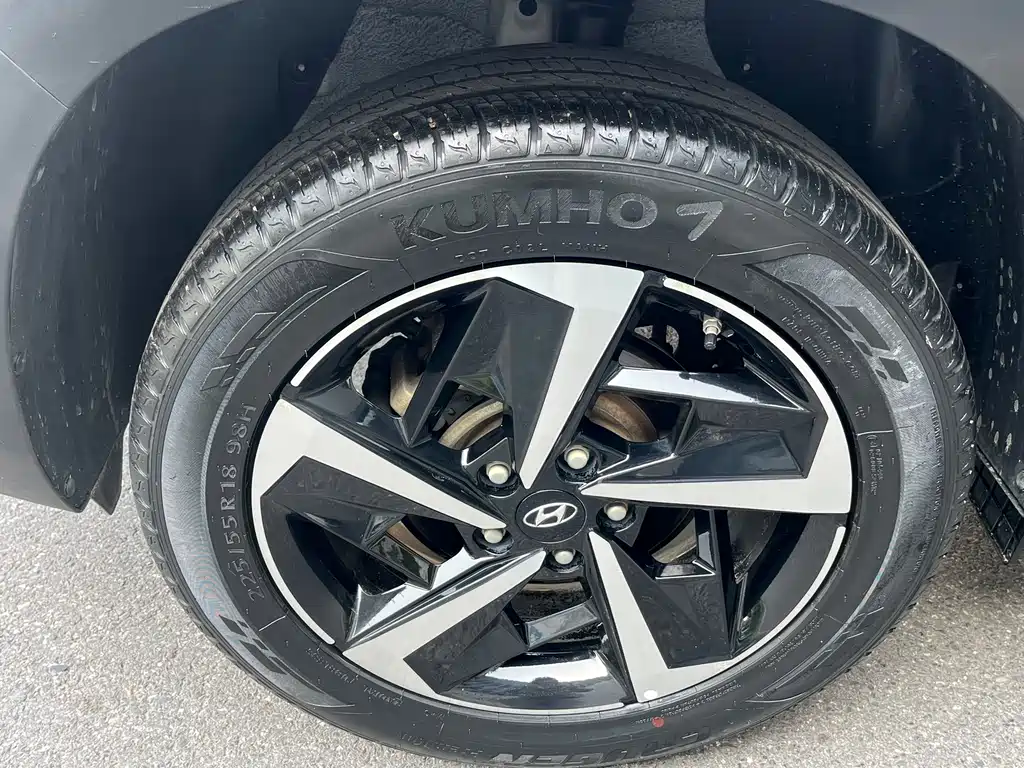 Hyundai ix35 - фото 11