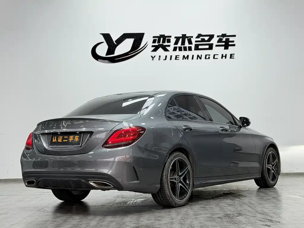 Mercedes-Benz C-Class — миниатюра 7