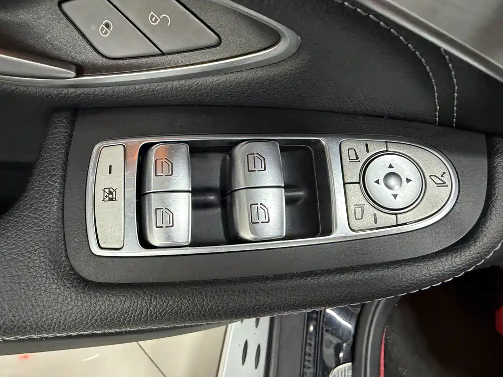 Mercedes-Benz GLC — миниатюра 22
