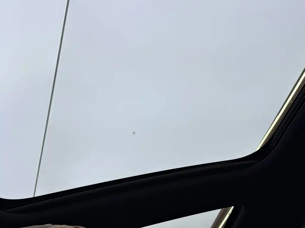Mercedes-Benz E-Class — миниатюра 14