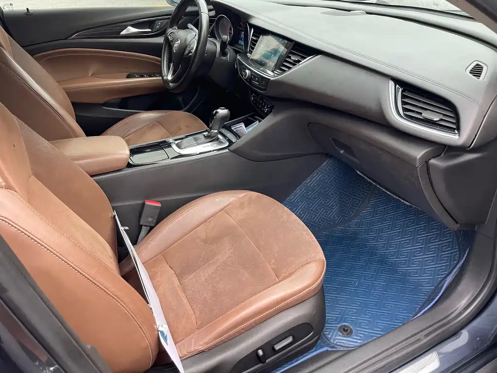 Buick Regal — миниатюра 10