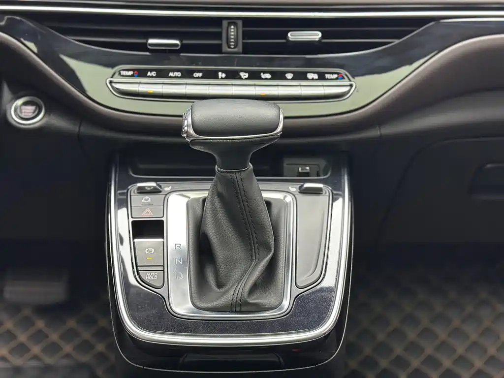 GAC Motor Trumpchi M6 — миниатюра 14