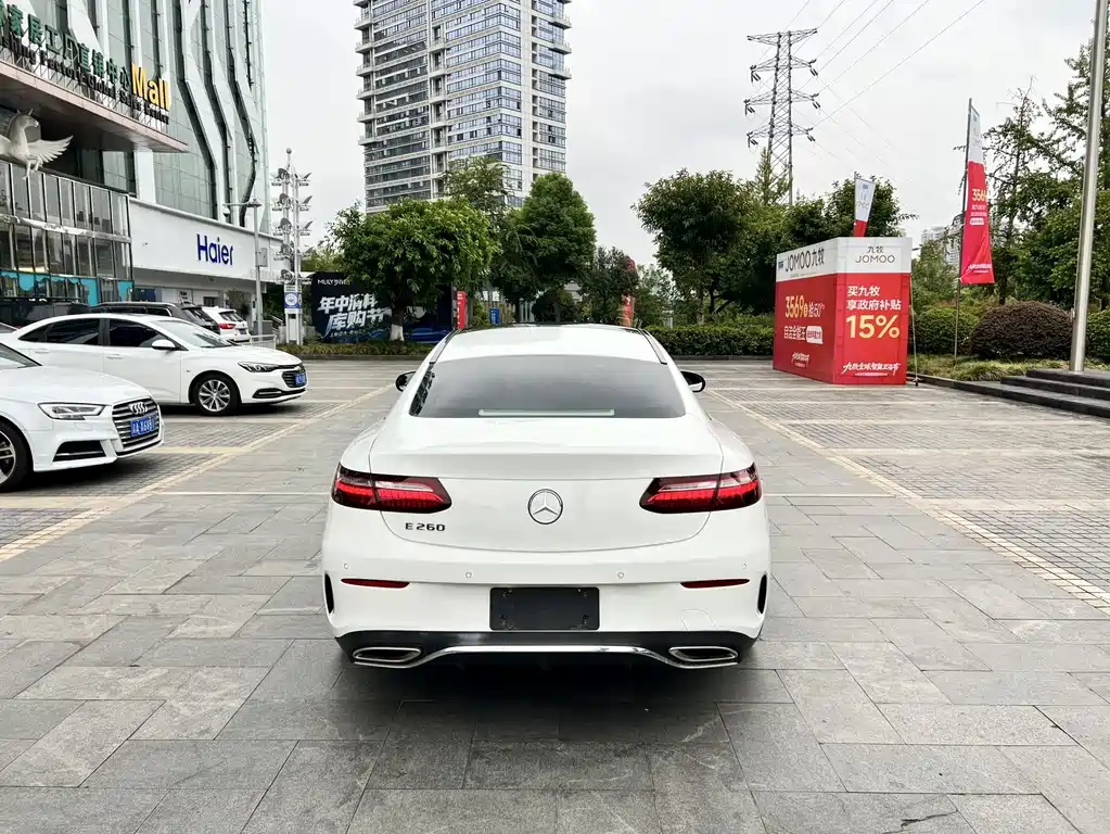 Mercedes-Benz E-Class (Import) — миниатюра 12