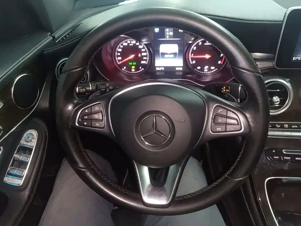 Mercedes-Benz GLC — миниатюра 11