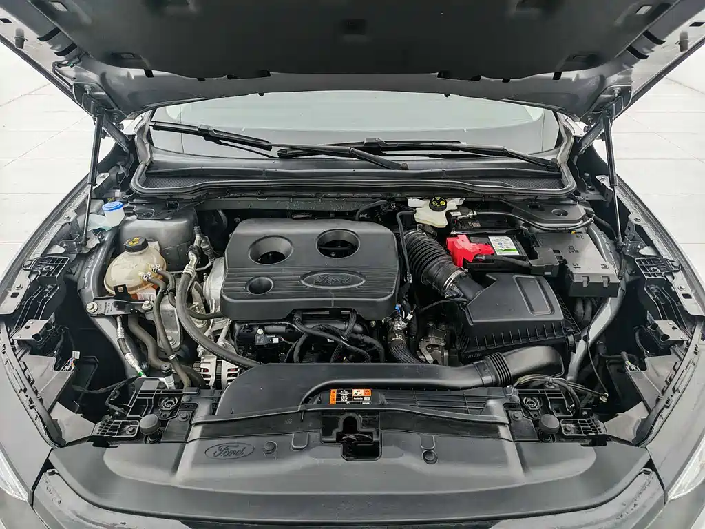 Ford Mondeo — миниатюра 8