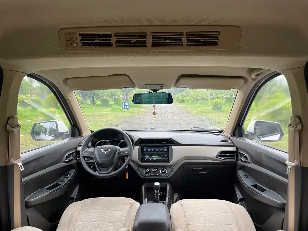 Wuling Hongguang — миниатюра 20
