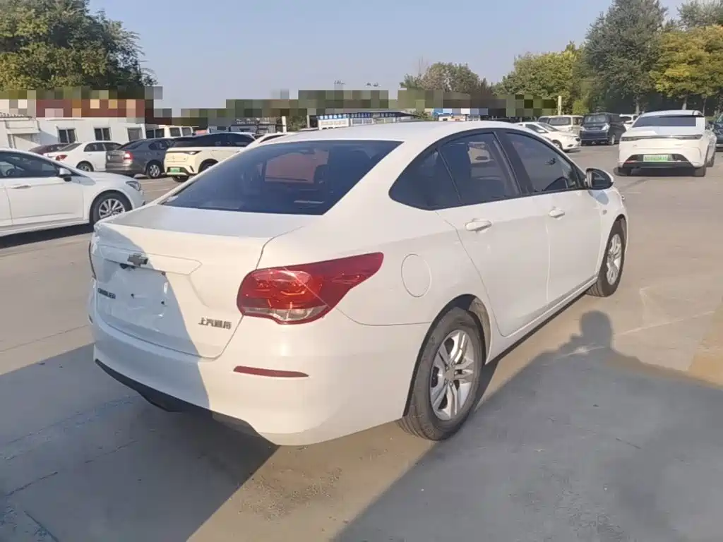 Chevrolet Cavalier — миниатюра 7