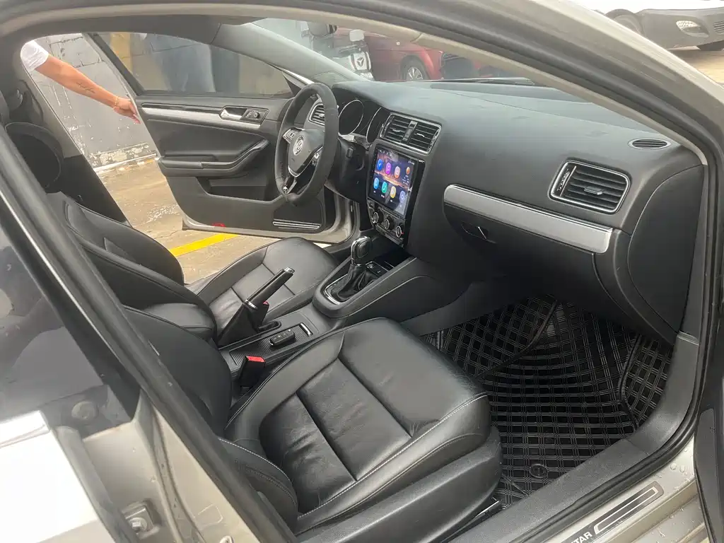 Volkswagen Sagitar — миниатюра 7