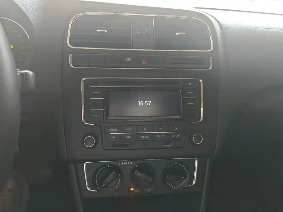 Volkswagen Polo — миниатюра 13