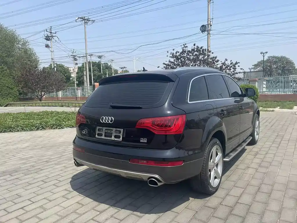 Audi Q7 2010 3.6 FSI quattro Luxury