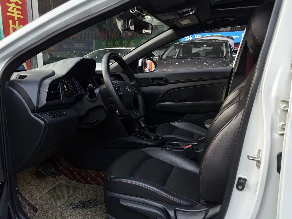 Hyundai Elantra 2019 1.4T DCT