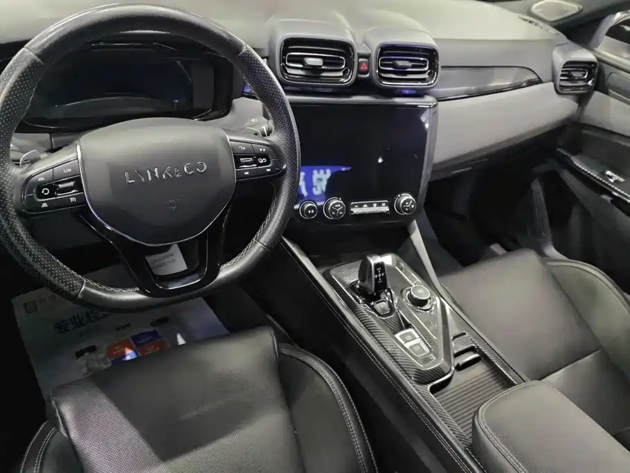 Lynk & Co 03 — миниатюра 12