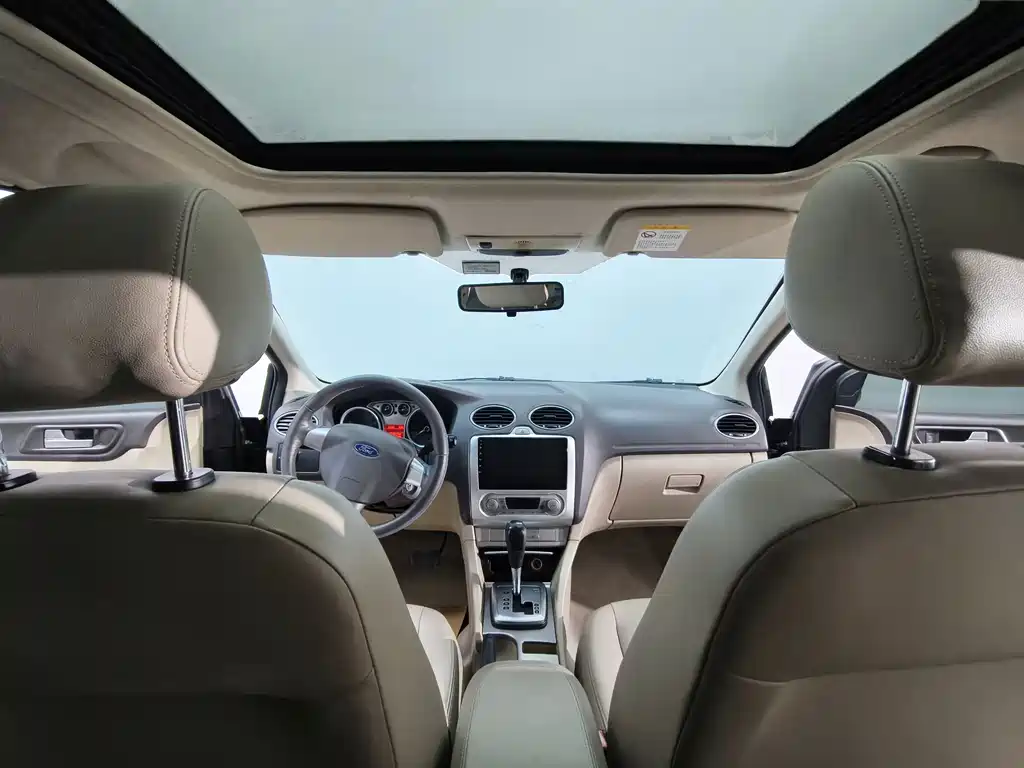 Ford Focus — миниатюра 10