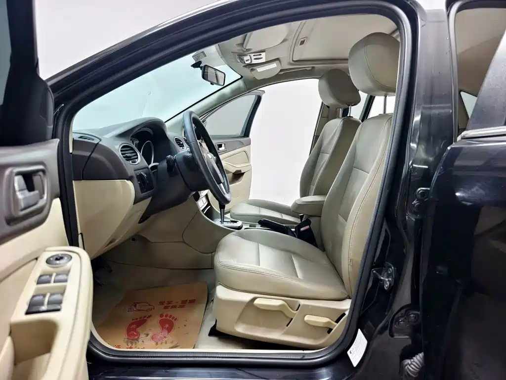 Ford Focus — миниатюра 11