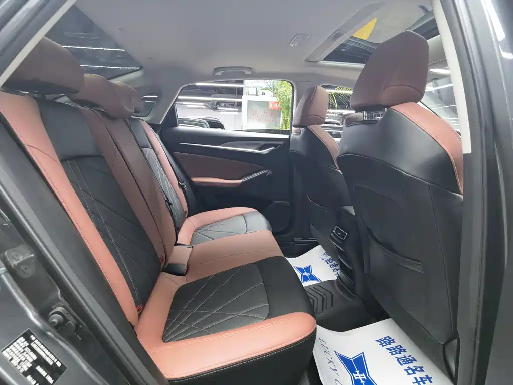 Changan Eado — миниатюра 9