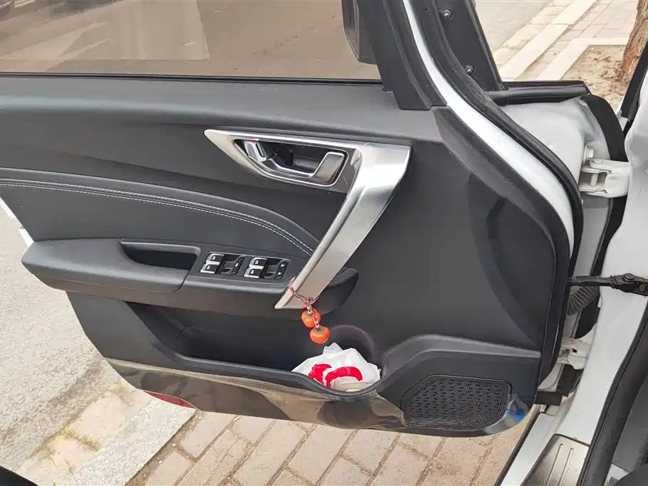 GEELY AUTOMOBILE VISION X3