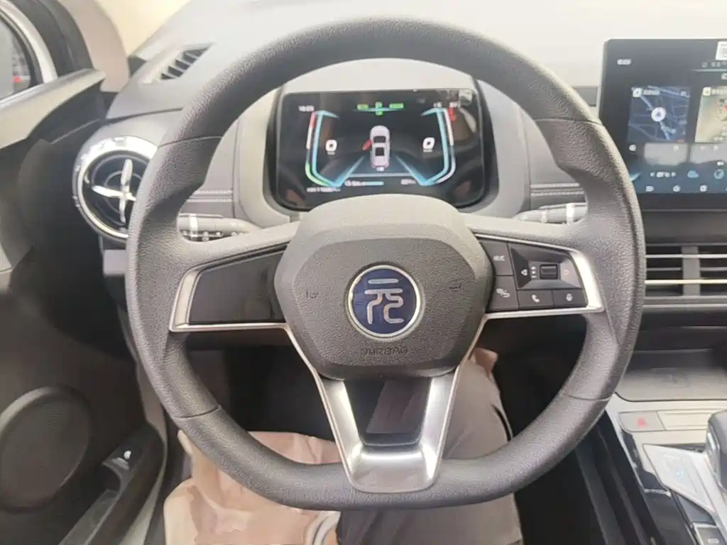 BYD Yuan EV — миниатюра 11