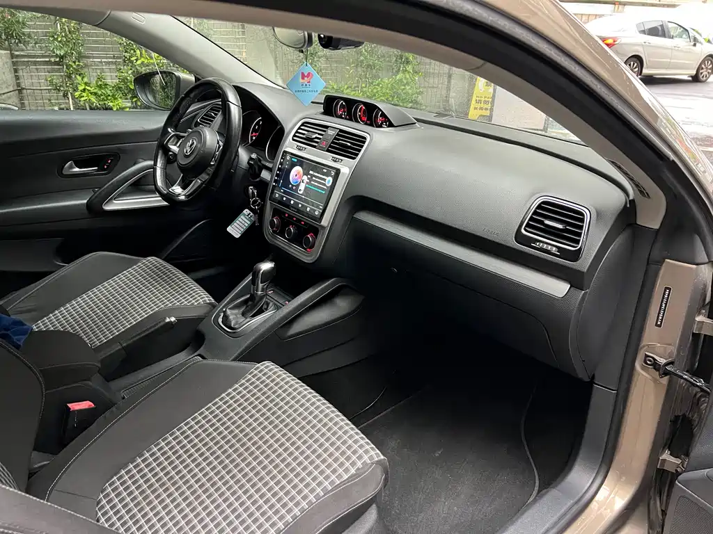 Volkswagen Scirocco — миниатюра 8