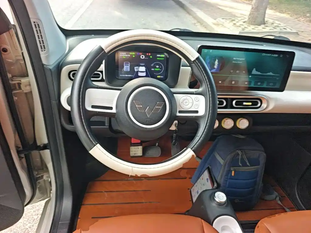 Wuling MINIEV — миниатюра 11