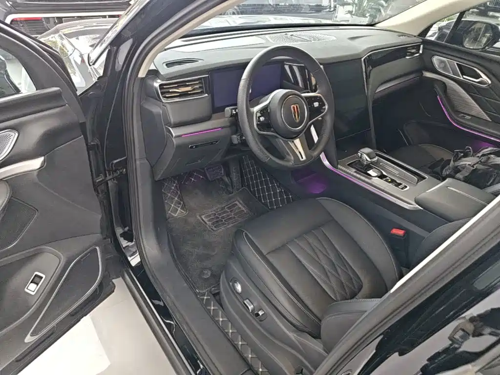 Hongqi Hongqi HS7 PHEV — миниатюра 16
