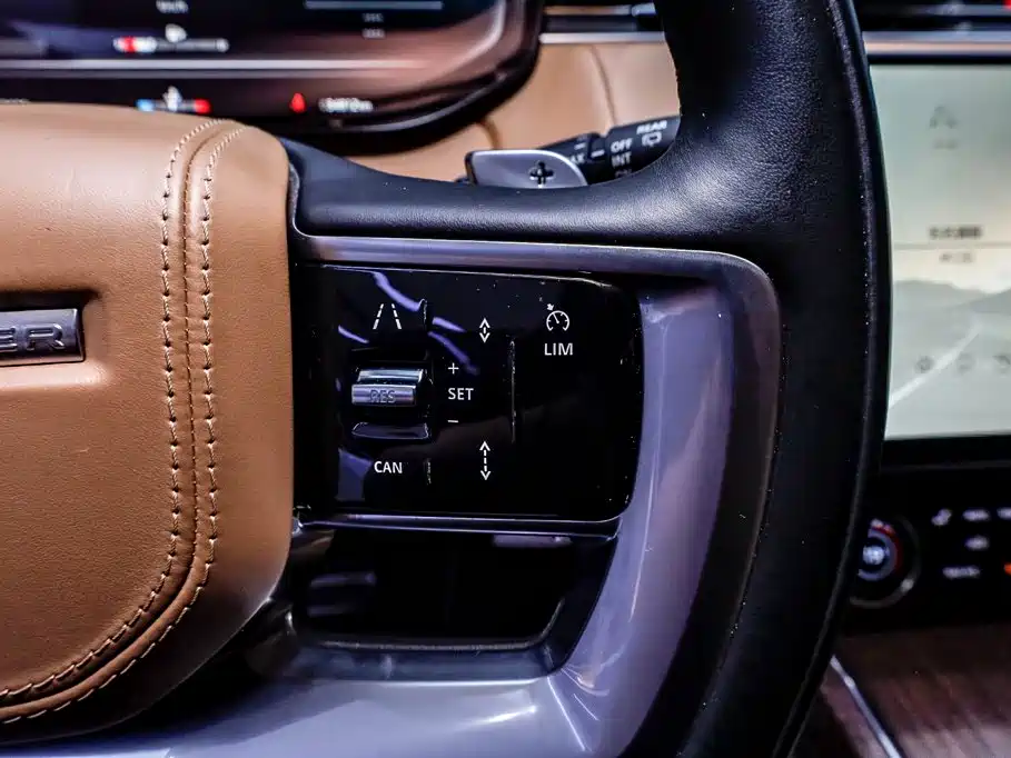 Land Rover Range Rover — миниатюра 16