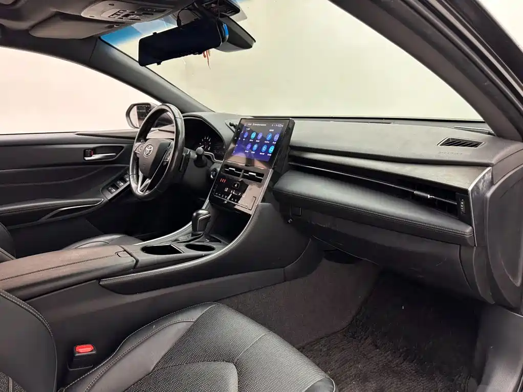 Toyota Avalon — миниатюра 11