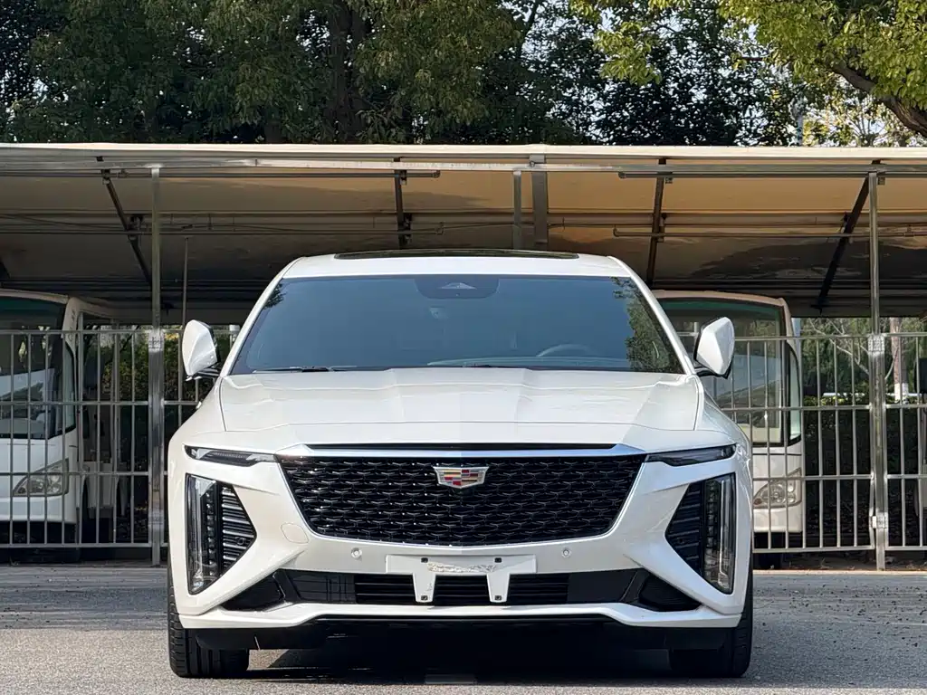 CADILLAC CT6