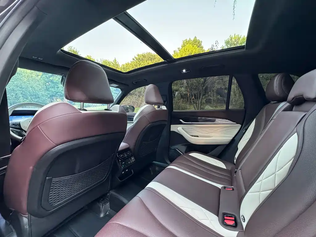Geely Xingyue L — миниатюра 9