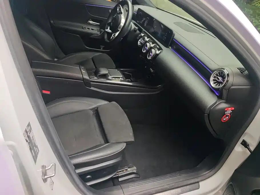 Mercedes-Benz A-Class — миниатюра 8