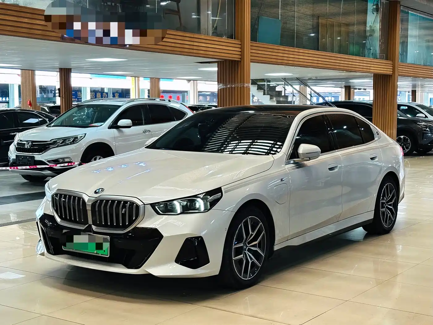 宝马i5 2024款 eDrive 35L 尊享型 M运动套装 2024
