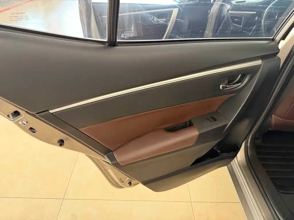 Toyota Corolla — миниатюра 17