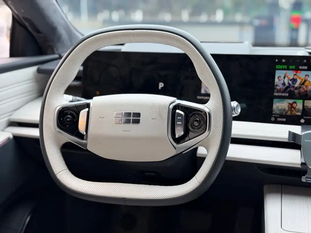 GEELY GALAXY GALAXY E8