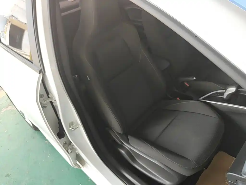 Chevrolet Cavalier — миниатюра 25