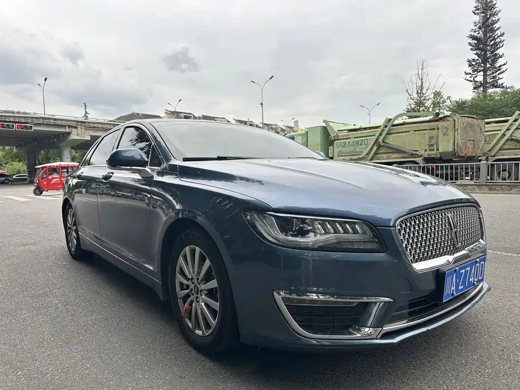 Lincoln MKZ