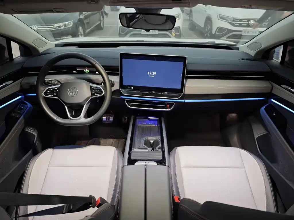 VOLKSWAGEN ID.7 VIZZION