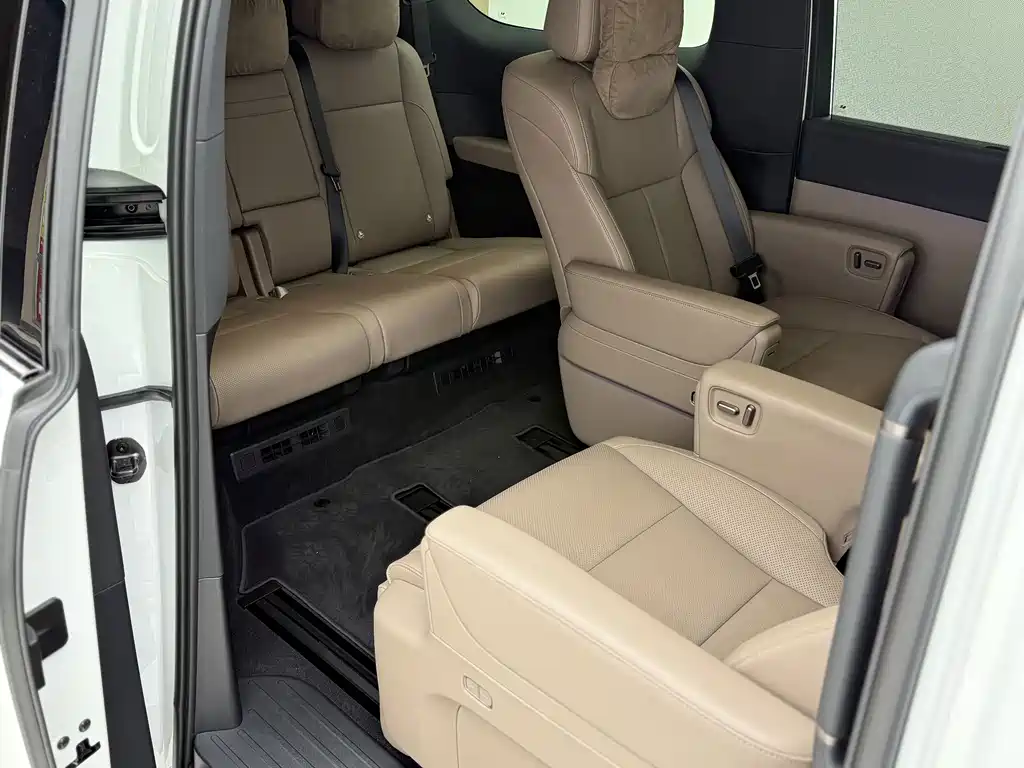Li Auto Li MEGA — миниатюра 21