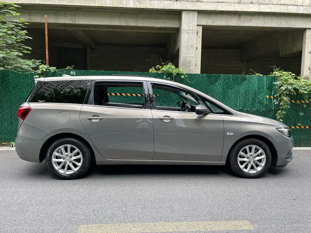 Buick GL6 — миниатюра 5